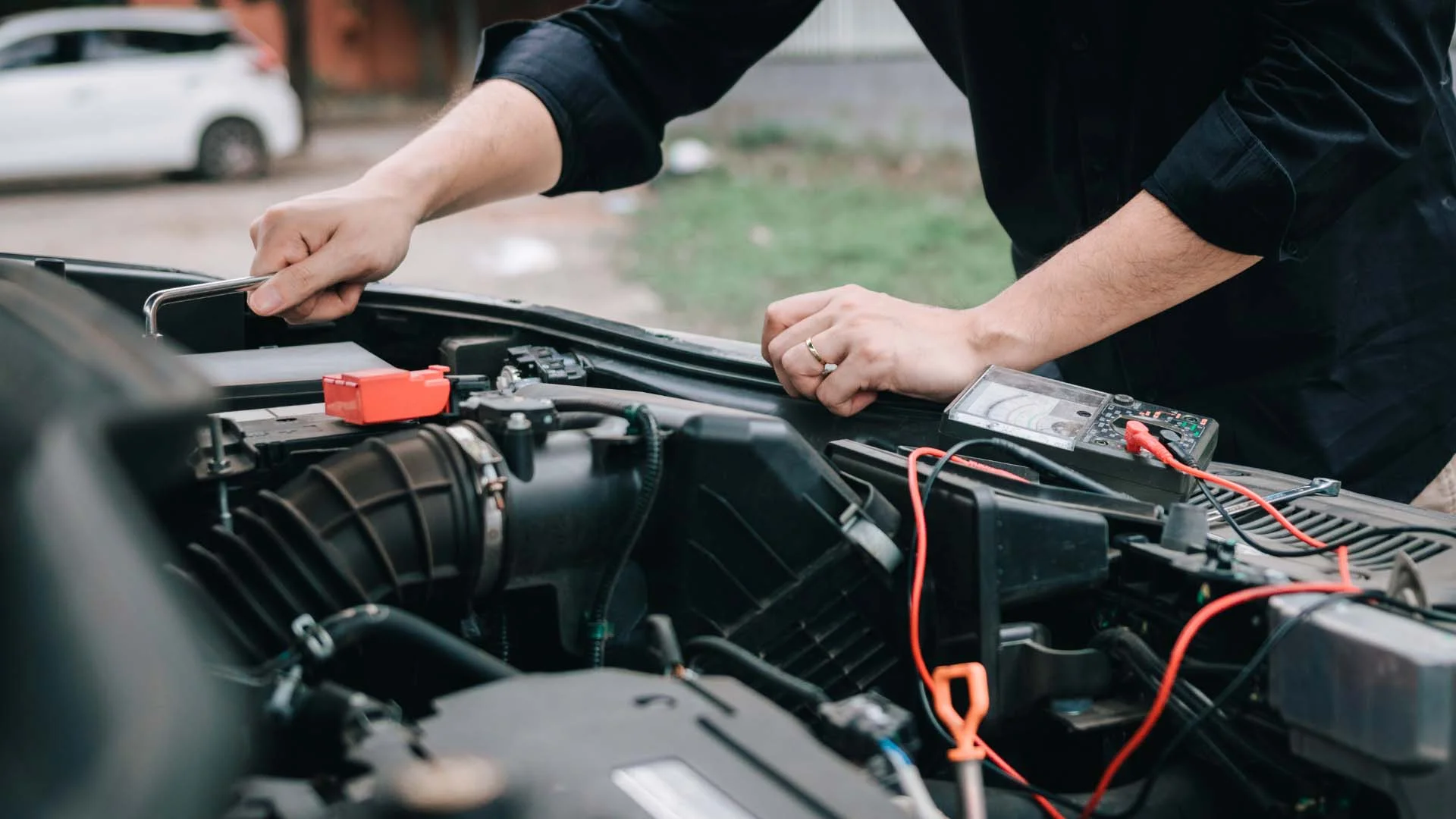 Car AC Replace vs AC Repair Which Option Saves More Money Long-Term